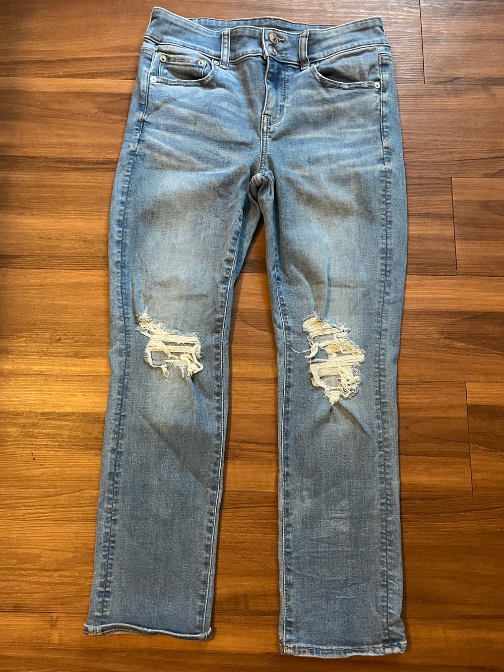 AE Next Level Stretch Artist Crop Jeans - Size 8Long